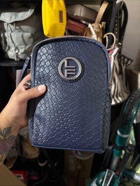 NWT London Fog Navy Woven-Texture Sling Bag